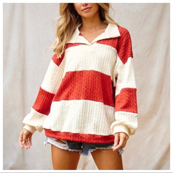 Fabulous Retro Chic Spread Neck Color Blocked Pullover - Picture 2 of 5